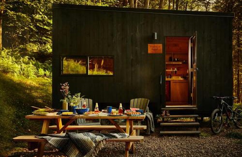 Town of Colchester Otro | Postcard Cabins Western Catskills
