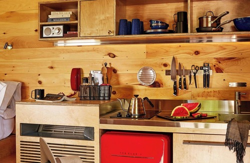 Town of Colchester Cabina | Postcard Cabins Western Catskills