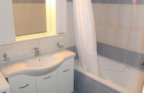 Doukades Apartamento | Postman's House