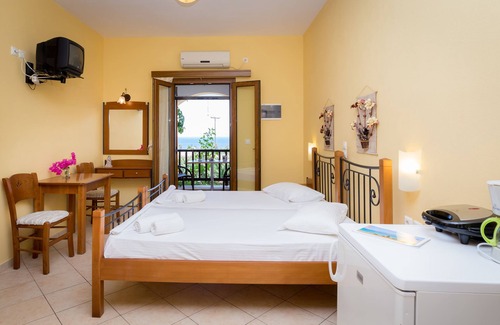 Donoussa Casa | Pothiti Studios