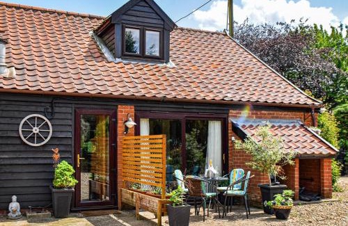Surlingham Casa | Pottles Cottage