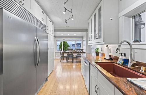 Poulsbo Casa | Poulsbo Waterfront Oasis