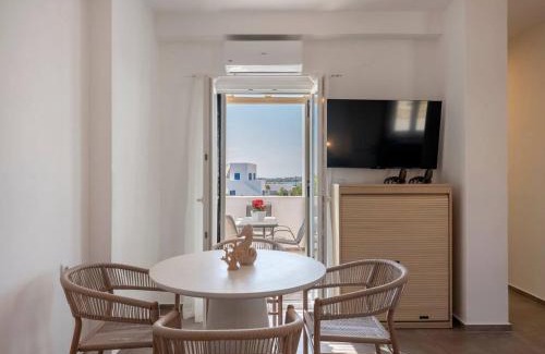 Pounta Casa | Pounta Condo 2 - Shared pool