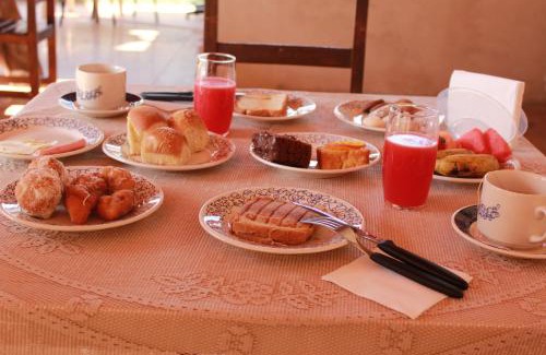 Nobres Cama Y Desayuno | Pousada Anayh-Bom Jardim-Nobres
