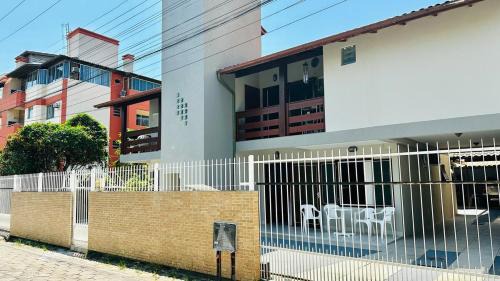 Ponta das Canas Apartamento | POUSADA AZALÉIAS