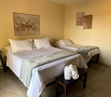 Alto Paraiso de Goias Hotel | Pousada/Camping Mirante Serrano