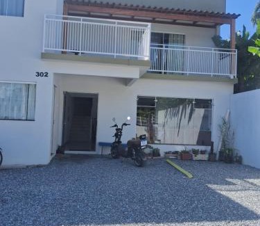 Praia da Armacao do Itapocoroi Hotel | Pousada casa da amizade