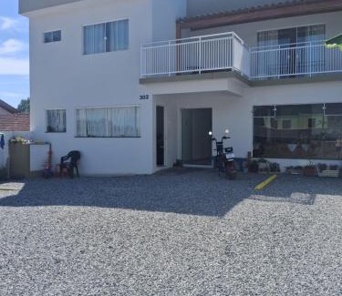 Praia da Armacao do Itapocoroi Hotel | Pousada casa da amizade