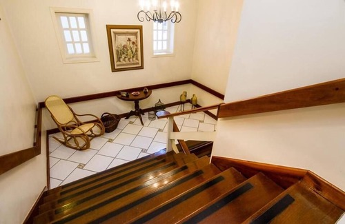 Capivari Hotel | Pousada Casa Gialla - Campos do Jordão