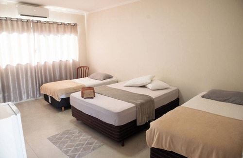 Praia da Armacao do Itapocoroi Hotel | POUSADA CASTELO DO REI