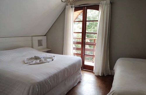 Jardim Andira Hotel | Pousada Château dos Fontes