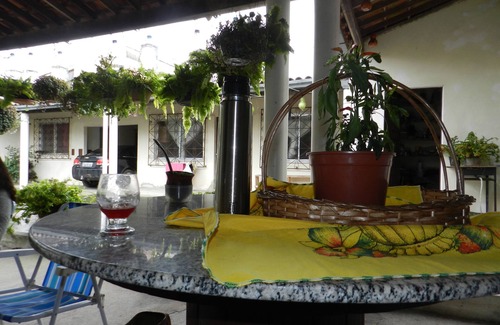 Laranjal Casa | Pousada das Rosas a dos cuadras de la playa