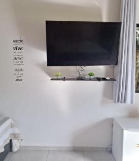 Lavrinhas Cabina | Pousada e Cervejaria Amor in Malte