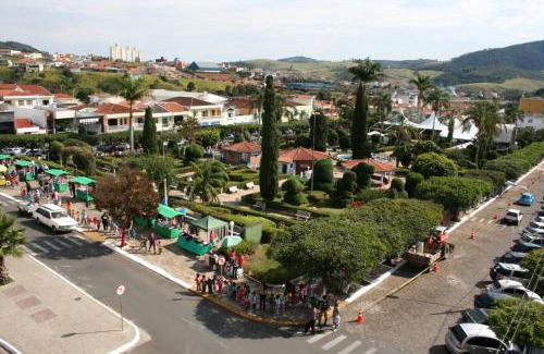 Lindoia Casa | Pousada Lindóia