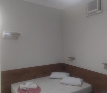 Aparecida Apartamento | Pousada Quarto Deluxe perto da basílica com garagem