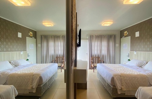 Praia da Armacao do Itapocoroi Hotel | Pousada Quinta da Baleeira