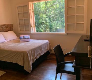 Embu das Artes Hotel | Pousada Reserva Chácaras Bartira