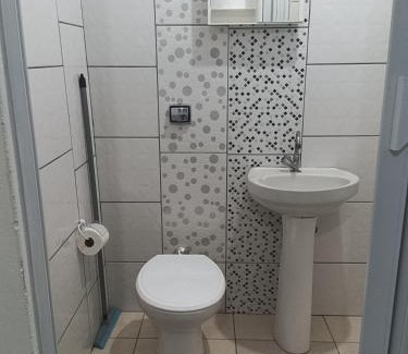 Londrina Casa | Pousada santos ll, kitnet confortável com ar condicionado