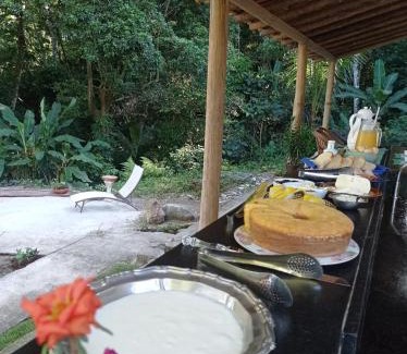 Praia de Aracatiba Casa | Pousada Sobre a Rocha