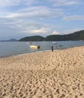 Praia de Aracatiba Casa | Pousada Sobre a Rocha