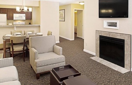 Berkeley Condominio | Powhatan 4 bedroom · Colonial Williamsburg Spacious 4 Bedroom Suite!