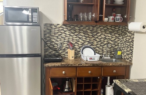 Egypt Lake-Leto Apartamento | Powhatan suite just 5 mins away from Raymond James Stadium.