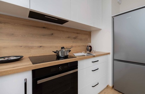 Emaus Apartamento | Powstańców Warszawskich 23A | Apartment | Parking