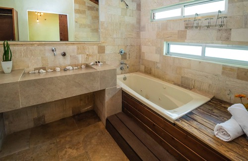 Zacapoaxtla Hotel | Pozo Viejo