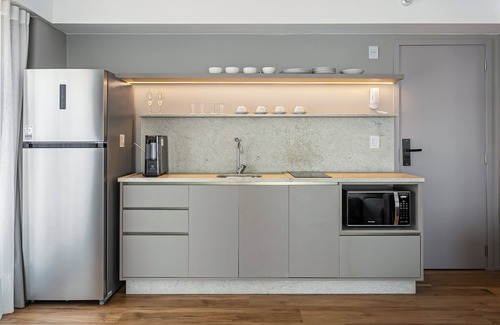Centro Condominio | Prédio Novo e Moderno no Centro com cama king-size