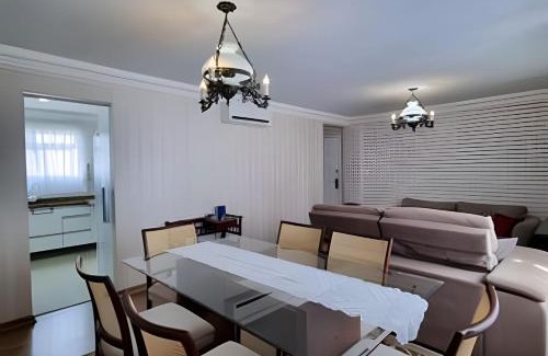 Alto da Gloria Apartamento | Prédio próximo ao estádio Couto Pereira