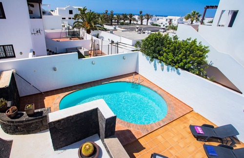 Playa del Cable Chalet De Esquí | Villa con piscina y área de terraza y barbacoa privadas. WIFI gratis.
