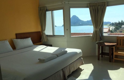 Prachuap Khiri Khan Hotel | Prachuap Beach Hotel