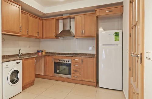 Clara Apartamento | Apartamento práctico y tranquilo a 100m de la playa y 10 min Port Aventura