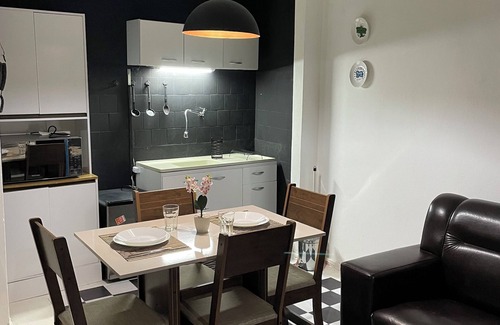 Centro Apartamento | Practical and functional apartment in the center of RJ. Easy access to tourist attractions.