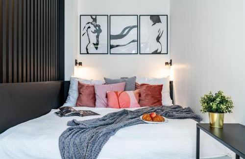 Prague 5 Apartamento | Prague Days - Premium Studios w Stunning Terraces - Easy City Access