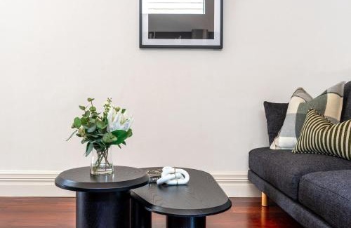 Prahran Casa | Prahran Timeless & Modern Haven, with parking