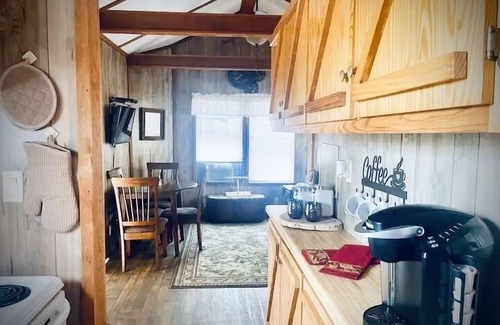 Mena Cabina | Prairie Creek Cabin -Ride SxS to trails from the cabin! Kayak and Fish the Creek