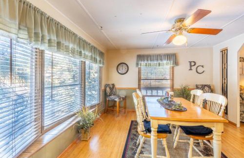 Rapid City Casa | Prairie Creek Cabin w/Hot tub