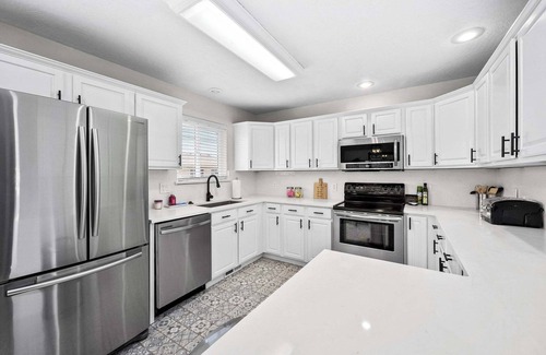 Post Falls Casa | Prairie Falls Retreat: Modern Home in Post Falls