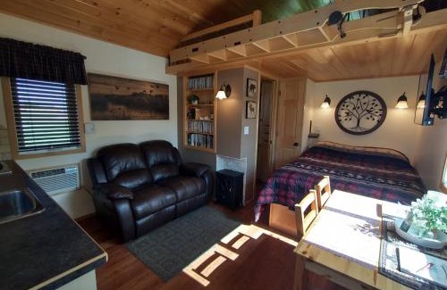 Fort Macleod Casa | Prairie Rose Cottage