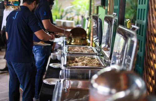 Pimpri - Chinchwad Complejo | Prana Resorts and Banquets