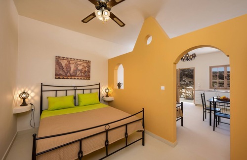 Vlychada Hotel | Prana Thera