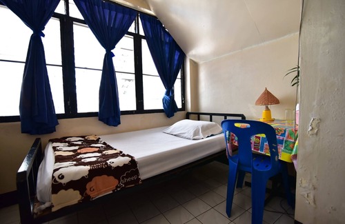 Wat Bowon Niwet Casa | Prasuri Guest House