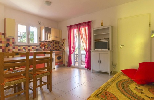 Follonica Apartamento | PRATORANIERI - GIRASOLE