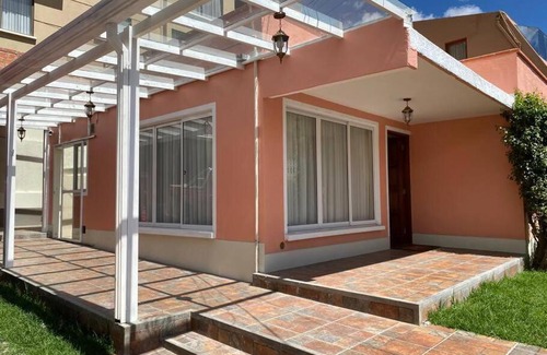Macrodistrito Sur Casa | Preciosa casita en Zona Residencial de La Paz