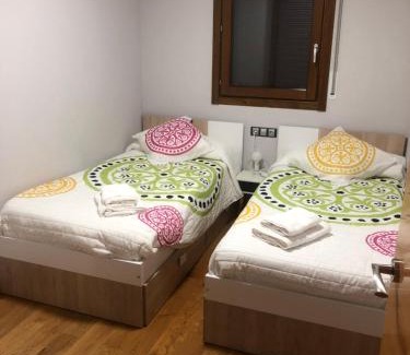 Sort Apartamento | Precioso apartamento con piscina, ideal familias!