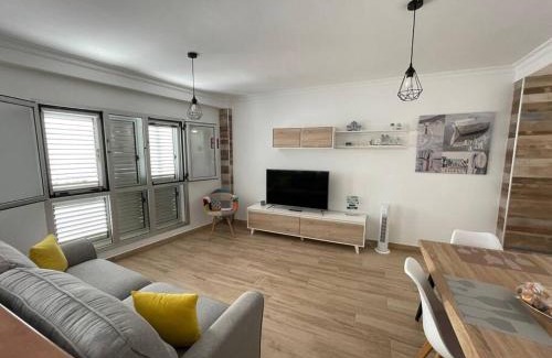Sardina Apartamento | Precioso apartamento en residencial con piscina cerca de la playa