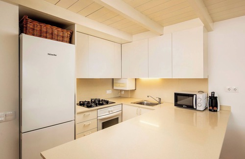 Portlligat Apartamento | Precioso apartamento en Cadaques con esplendidas VISTAS AL MAR y WIFI
