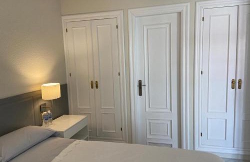 Los Remedios Apartamento | Precioso apartamento Los Remedios Triana Plaza España y Centro Histórico
