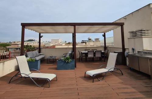Sant Carles de la Rapita Apartamento | Precioso Atico terraza solarium cocina de verano y piscina cerca de las playas